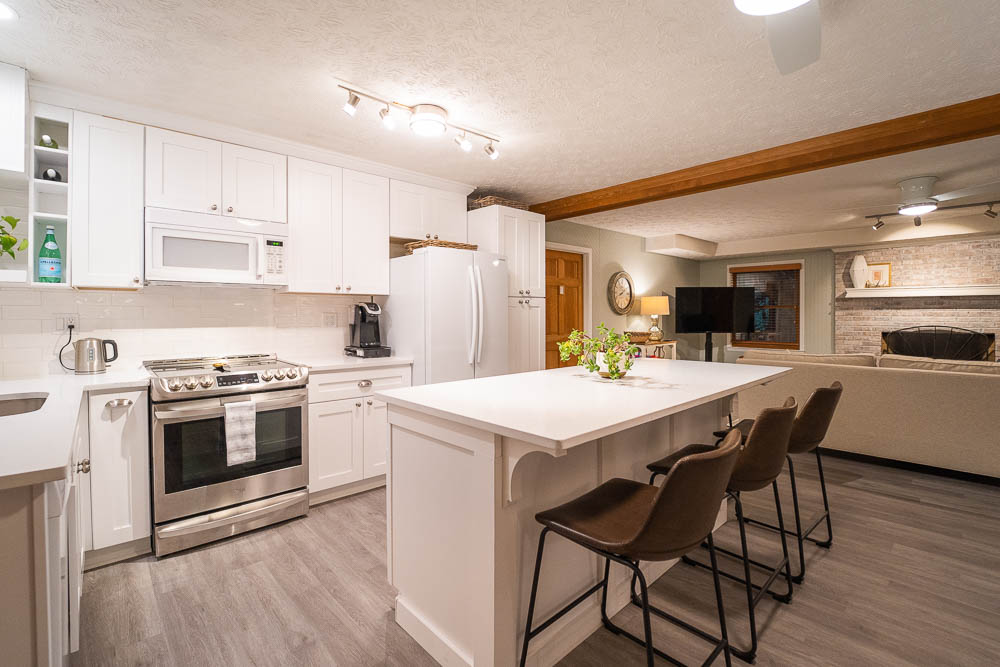 Kitchen renovation by H&M Renovation of harris county tx